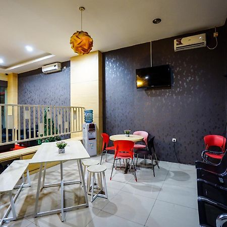 Hotel O Makassar Near Gereja Advent Tikala Baru Formerly Rid'S Hotel Манадо Екстериор снимка