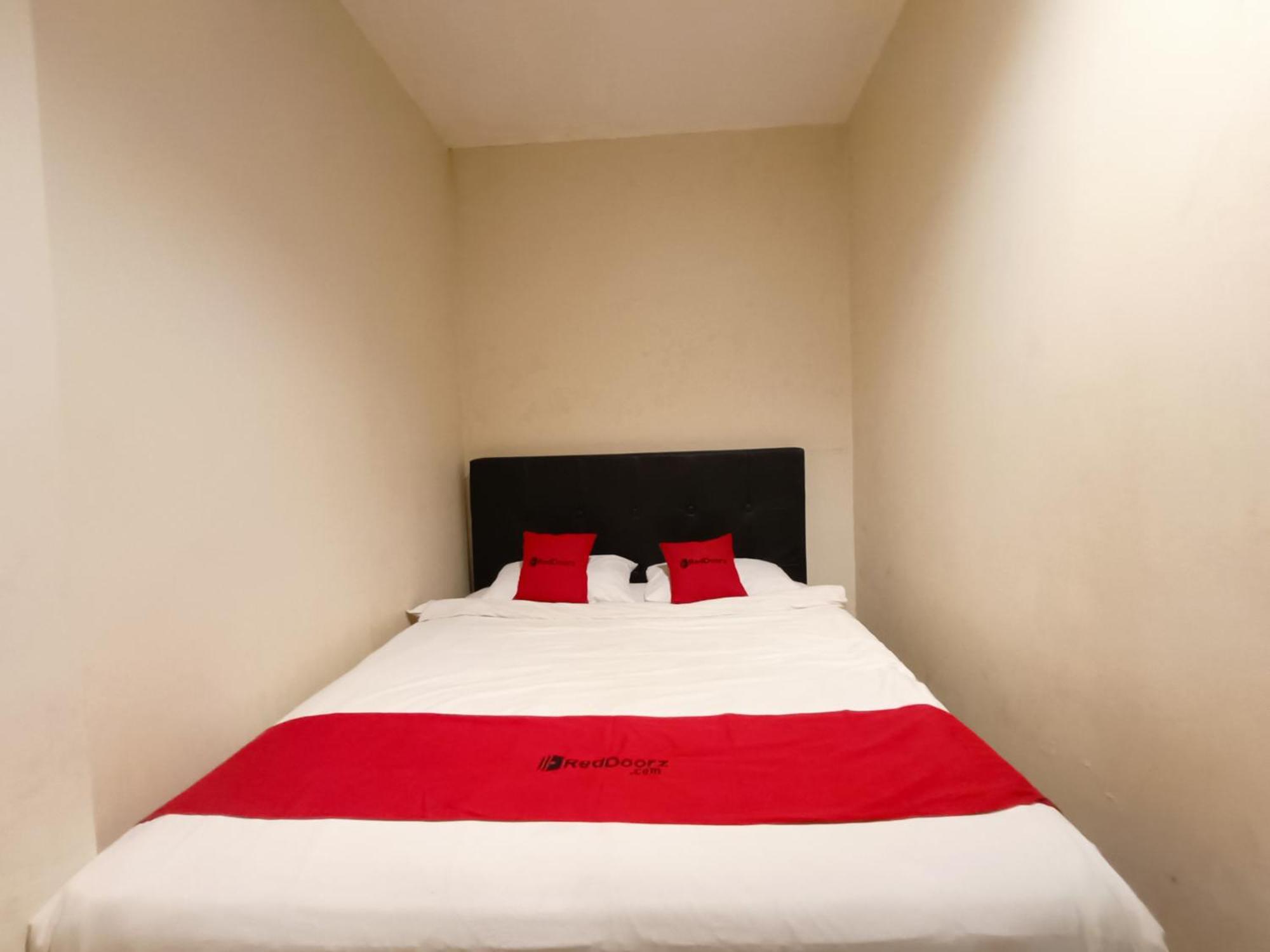 Hotel O Makassar Near Gereja Advent Tikala Baru Formerly Rid'S Hotel Манадо Екстериор снимка