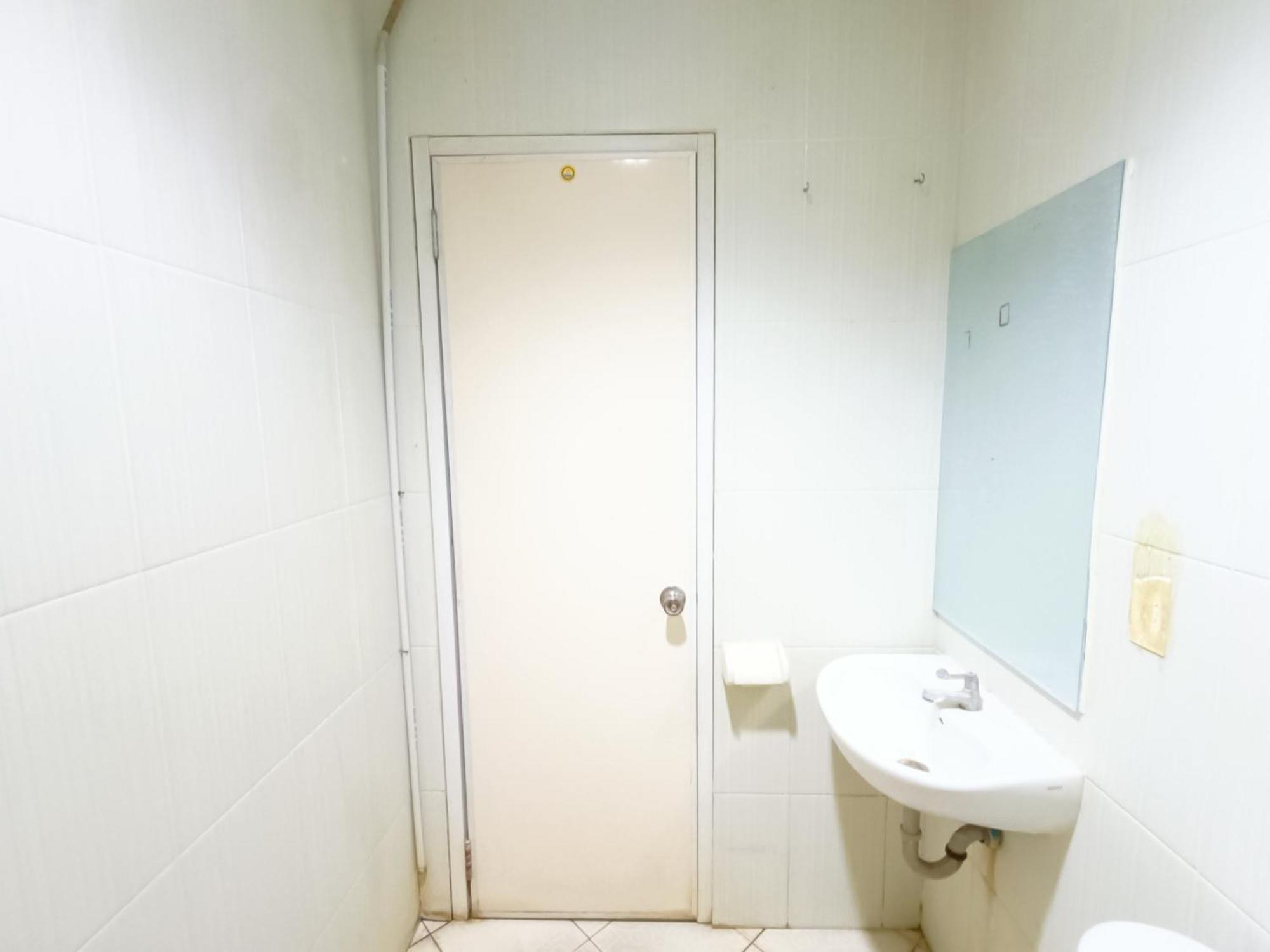 Hotel O Makassar Near Gereja Advent Tikala Baru Formerly Rid'S Hotel Манадо Екстериор снимка