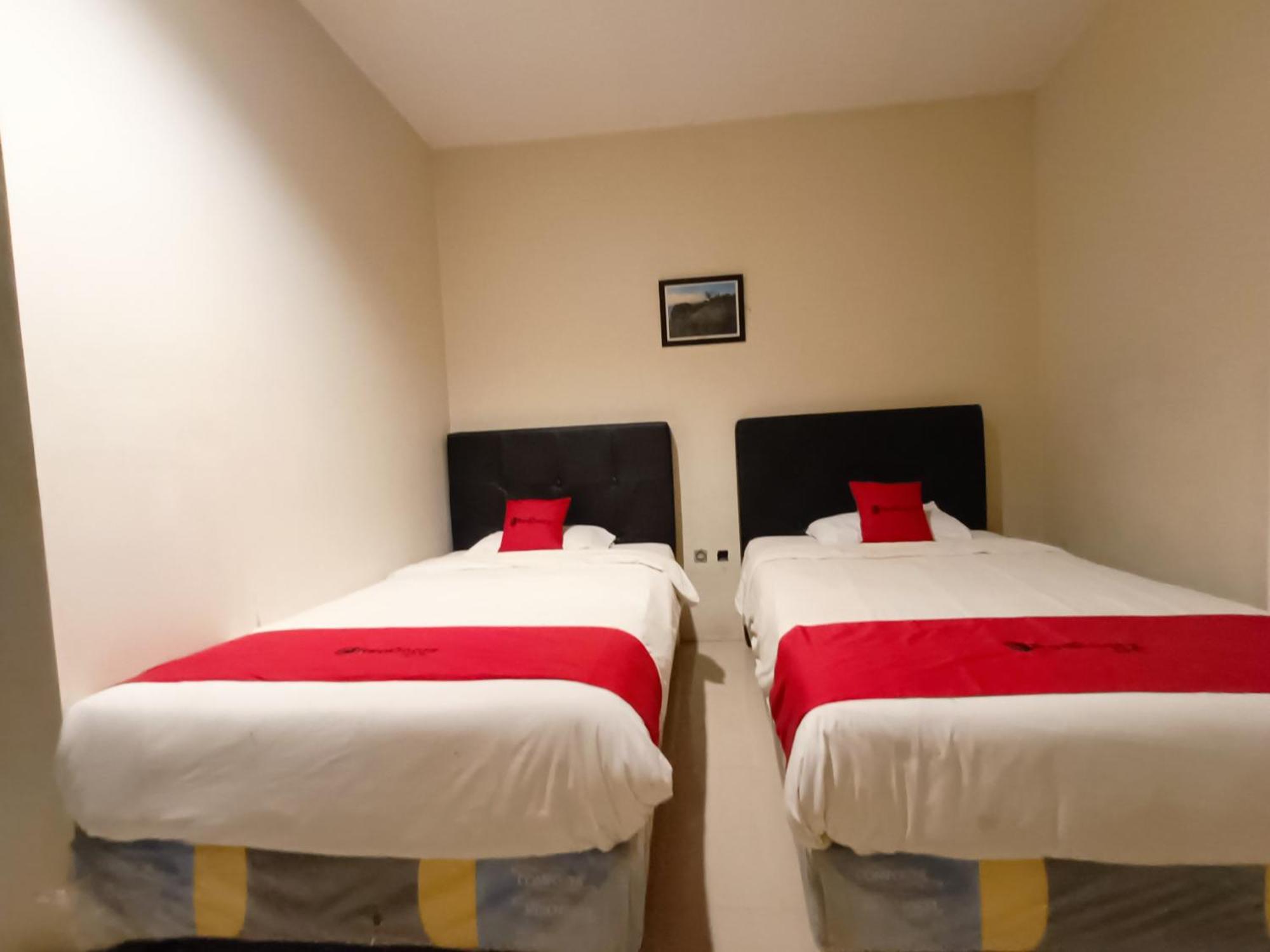 Hotel O Makassar Near Gereja Advent Tikala Baru Formerly Rid'S Hotel Манадо Екстериор снимка